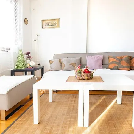 Convenient, Family-friendly And Stylish 3 Bed Skopje